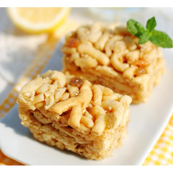 Whole Box Breakfast Glutinous Dessert Xylitol Nut Sachima Bulk Food Snacks