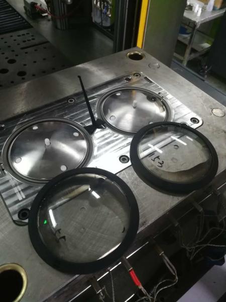 30g / S Low Pressure Overmolding Machine , Adjusted Cable Overmolding Machine