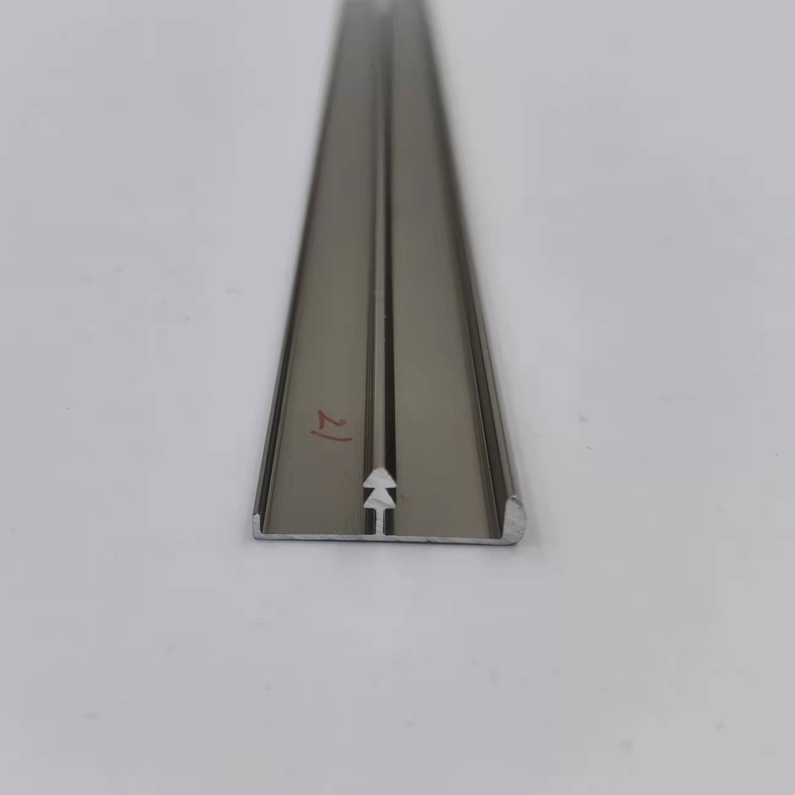 18.6mm t формируют прессованные профили алюминиевой отделки декоративные окаймляясь