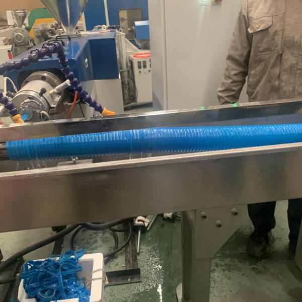 Линия штранг-прессования трубы PE машины шланга спирали мотора Сименс зерен PVC