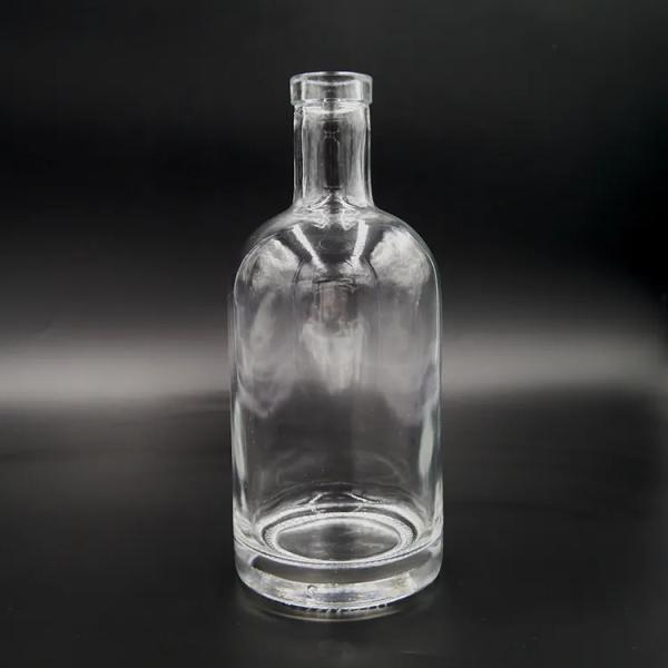 750 Ml Industrial Beverage Glass Customize Vodka Bottles Spirit Liquor Vodka