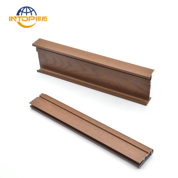 Wood Grain Window  Aluminum Frame Profiles 5.8m 15 Years Quality Guarantee