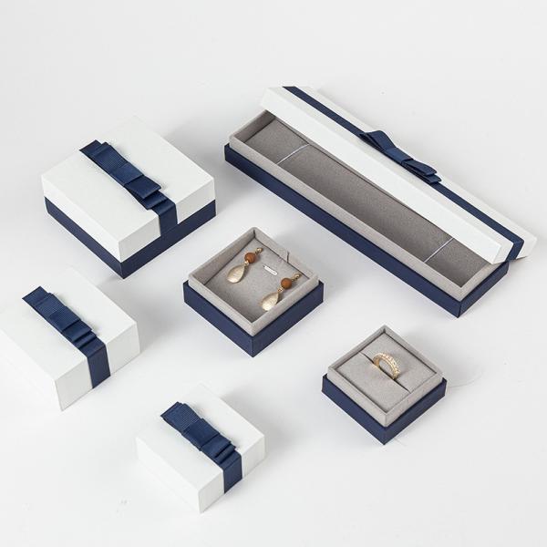Offset Printing Makeup Gift Packaging With Ribbon Handle