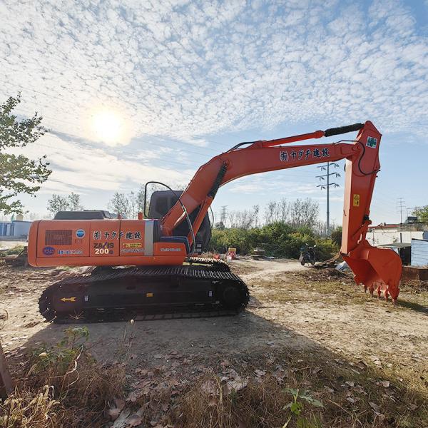 ZX200-3G Used Hitachi Excavators Original ISUZU Engine 0.9m3 Bucket Capacity 110KW