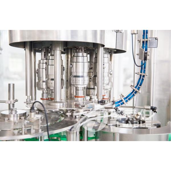 Small Bottle 24 Heads 6000BPH Water Bottling Equipment For Carbonated Soda