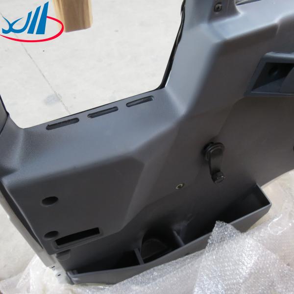 Top Quality Shacman Truck Spare Parts Door Assembly AZ1632210002