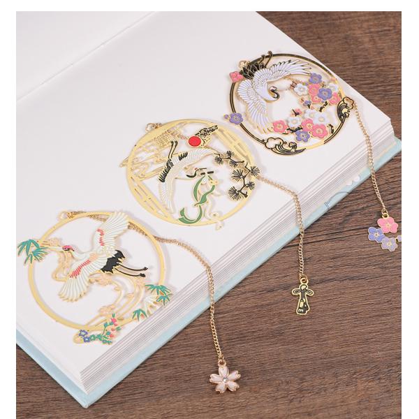 Chinese Style Colorful Signature Pen Set Plastic Gel Pen With Folding Fan Bookmark