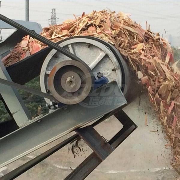 Large Wood Board MDF Wood Waste Crusher with 1470 * 1550 * 970 mm Dimension and 160 * 400 mm Material Size