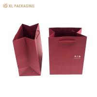 Bolsa de papel de carpeta de vino de color rojo de papel recubierto bolso de mano para la caja de regalos embalaje bolso de envío de regalos con su propio logotipo