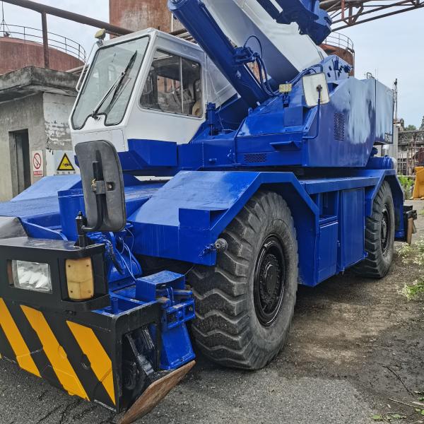 Tadano 25ton Used Crane with Wheel Machine and Operating Weight of 25ton