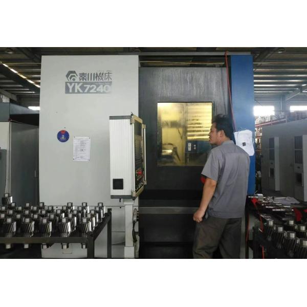 Clutch Disc 1878 004 232 for Mercedes-Benz Heavy Duty Truck 1924 Year 1983-1991