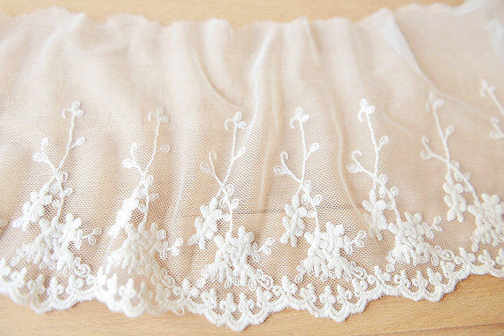 ajuste de nylon floral elástico blanco de la cinta del cordón de la malla del 16CM para la costura del vestido de boda