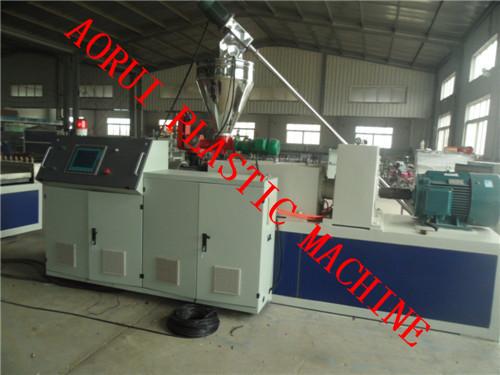 WPC Cabin Partition Plastic Profile Production Line , Bench Profile Machine