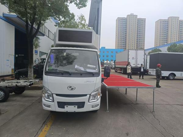 New Advertisement Truck With LED Screen Euro 6 115hp Billboard Advertising Truck