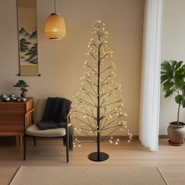 Simulated wire Christmas tree - suitable for holiday home decoration. Copper wire LED tree lights of various heights for Christmas parties.
