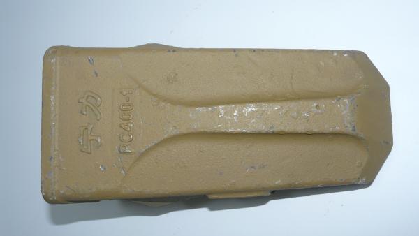 208-70-14152 Excavator Rock Teeth Wear Resistant Excavator Tooth Points ODM For PC400 Komatsu