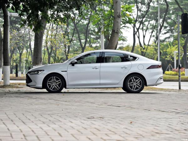 Intelligent Luxury Sport Electric Car Vehicles EV Car New Car