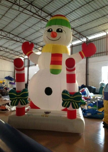 Decorações de natal infláveis ​​personalizadas boneco de neve 3,5 x 2,5 x 4m