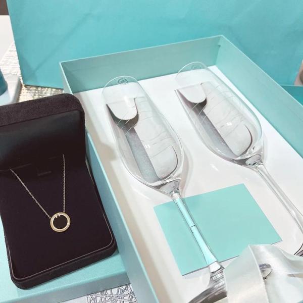 Corrugated Cardboard Cosmetic Perfume Bottle Lipstick Flower Makeup Wine Shipping Storage Paper