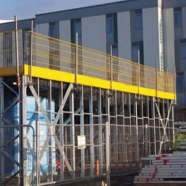 Anti Vandal Edge Protection Barrier With Tamper-Proof Fasteners For Public Areas