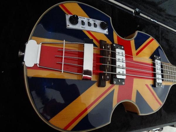4 string bass guitar Hofner BB2 guitar UK flag on flamed body top Hofner contemporary series