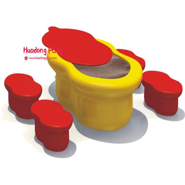 Cute Kids Playroom Furniture LLDPE Parts Static Free Sand Playing For Kindergarten