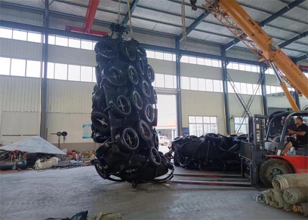 ISO17357 Standard 3.3*6.5M 50Kpa Black Pneumatic Rubber Fender For Sale