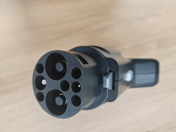 E-Mingze EVSE Adapter 32A DC Charger Connector for Electric Vehicles CCS2 GBT 7KW Output Current DC