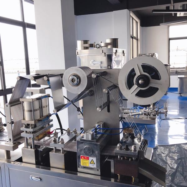 Small Automatic Blister Packing Machine Pharmaceutical Equipment 380V 50HZ