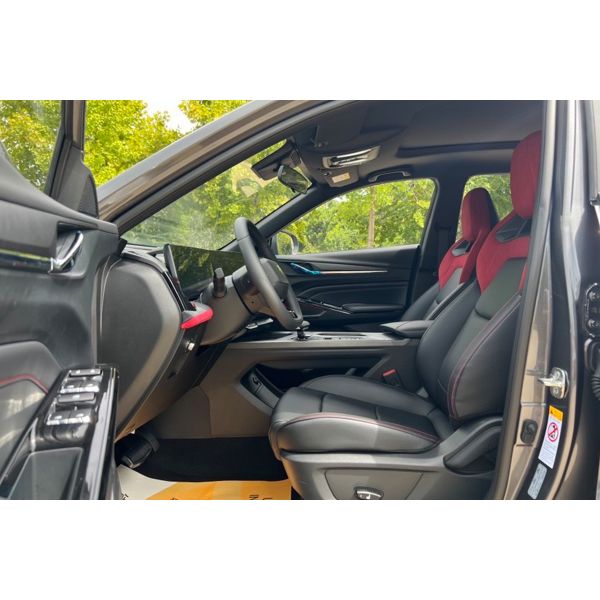 2024 2025 Changan Oshan X5 Plus Premium Edition Used Car 1.5t Dct Pioneer Edition Gasoline Car Good Quality and Low Price Cars