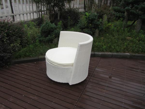 Waterproof White Resin Wicker Chair Set For Home / Restaurant