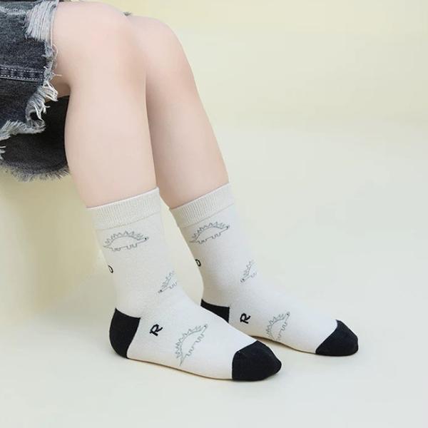 Calcetines de dibujos animados confortables para niños niños calcetines de algodón