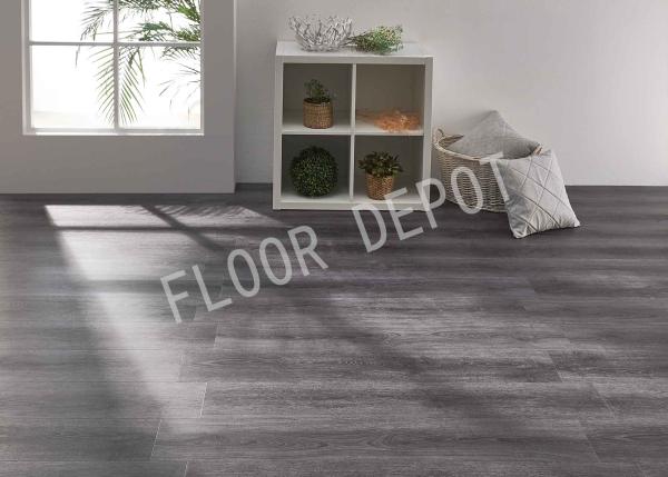 Stable Luxury Vinyl Tile Flooring Emboss Surface 5mm Thickness Smooth Surface