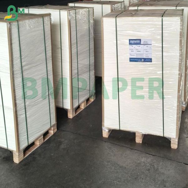 1mm 2mm Double Sided Coating Solid Board For Markets Poster Board 71 x 96cm