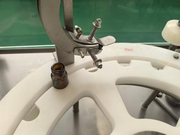 薬剤粉末詰め機 10ml 方便器用 低赤外線汚染検出のGMP準用精密用用ドージング