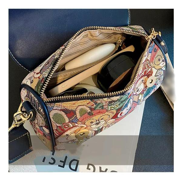 Polyester Lined Crossbody Handbag for Women Instagram-Worthy Cartoon Bear Design