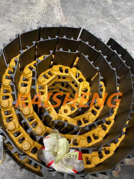 Alloy Steel Excavator Track Chain Assy , Caterpillar Excavator Chassis Parts