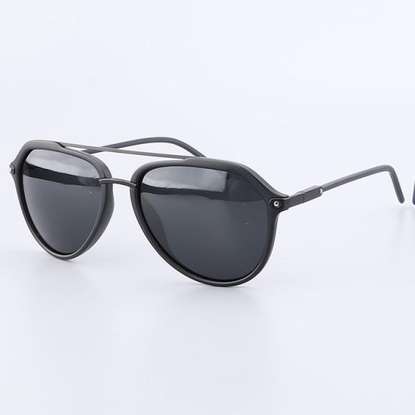 Trending Anti Sun Rays Oversized TR90 Polarized Sunglasses