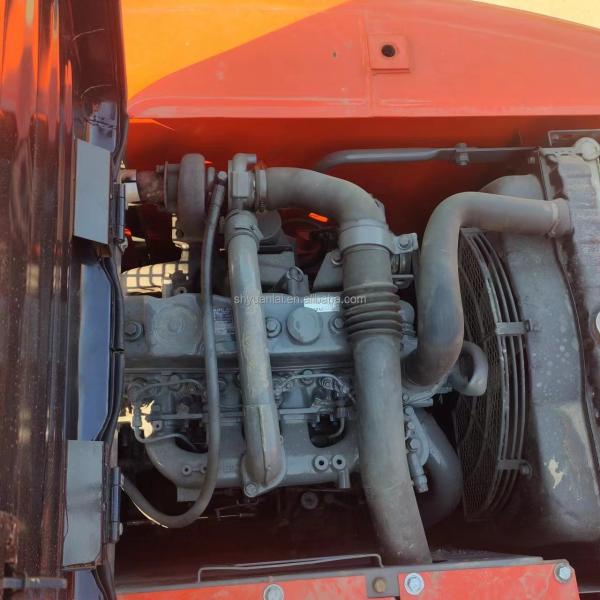 Excavatrice 12T Hitachi EX120 adaptée à diverses applications et projets