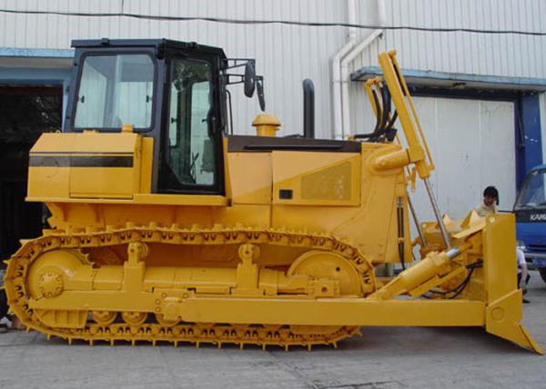 121 kW Rated Power Crawler Bulldozer with Straight 30° Side 25 ° Gradeability