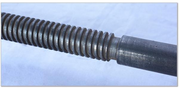 Heavy Duty Belt Conveyor Accessories Screw Tensioner For Belt Tracking Anti Corrosion