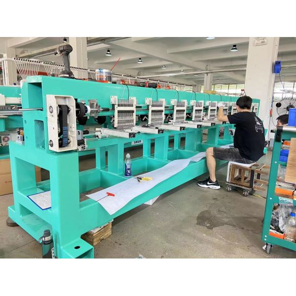 Three-in-one Function   1200 Rpm High Speed Computer Embroidery Machine 4 Head 15 Needles Industry