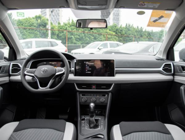 Carro usado da gasolina 7 DCT da versão da VW Tharu 2023 330TSI 2 WD 1.5T 160HP L4 Xinyue