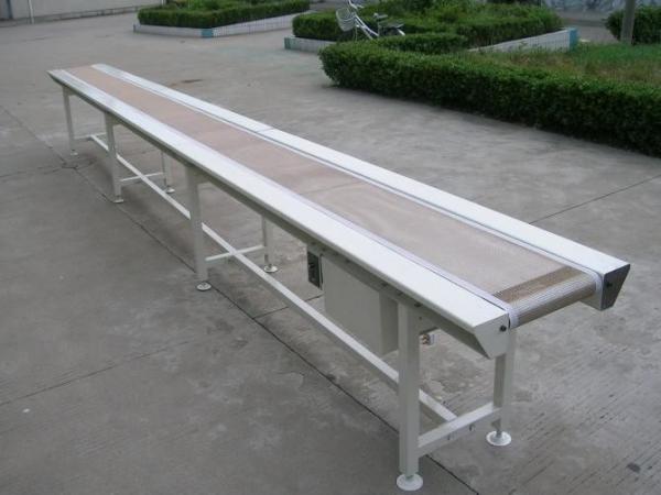                  Customized Space-Saving Vertical Gravity Conveyor             