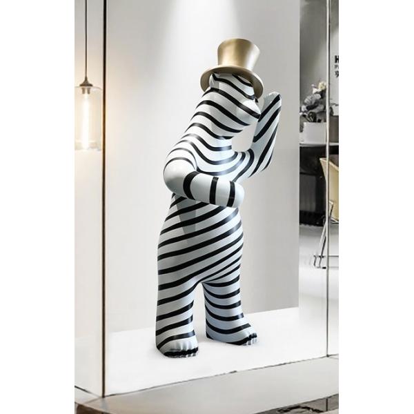 Black White Animal Garden Ornaments , Striped Bear Abstract Metal Garden Sculptures