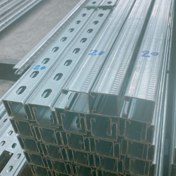 o canal Unistrut SS304 do suporte do metal de 2.5mm entalhou o produto novo de calha de aço do perfil