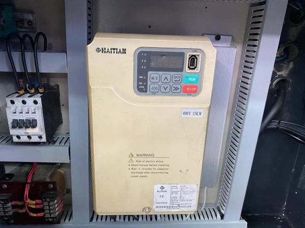 Second Hand 90 Ton Haitian Injection Moulding Machine Two Plate Locking For Plastic