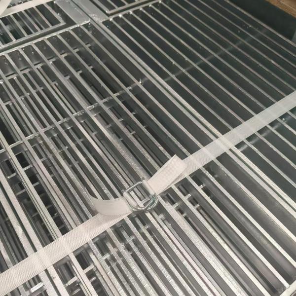 40mm Footstep To Weigh Non-Slip Steel Grating Industrial