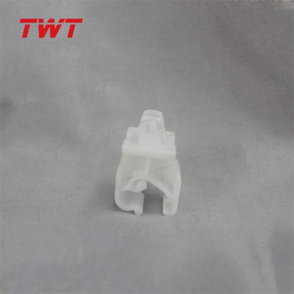 Le véhicule est équipé d'un système de protection contre les risques liés à l'utilisation d'un équipement de protection contre les risques.