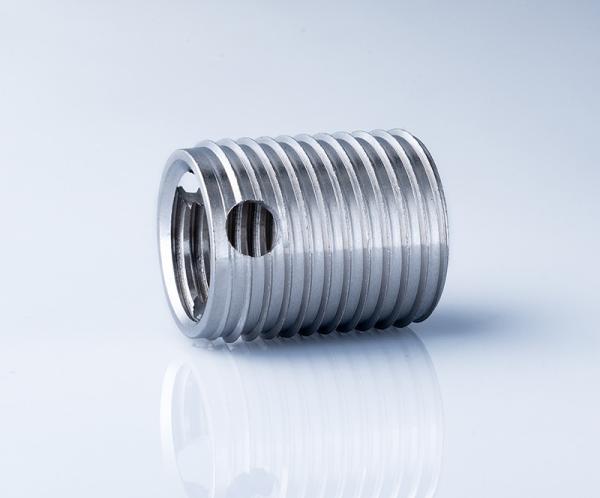 O zinco chapeou a inserção de batida do auto de 302 303 M12 M3 com o corte do entalhe